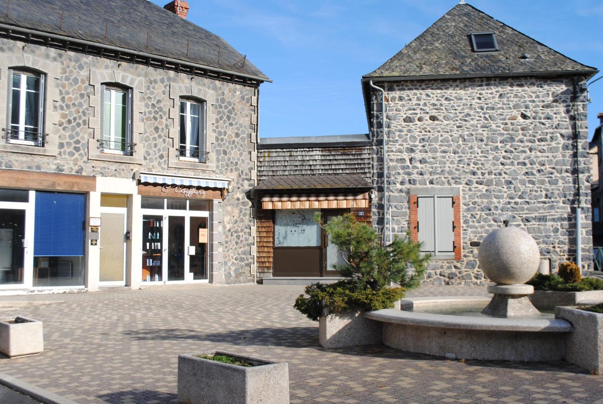 Hotel des voyageurs Chez Betty Neussargues en Pinatelle Exterior foto