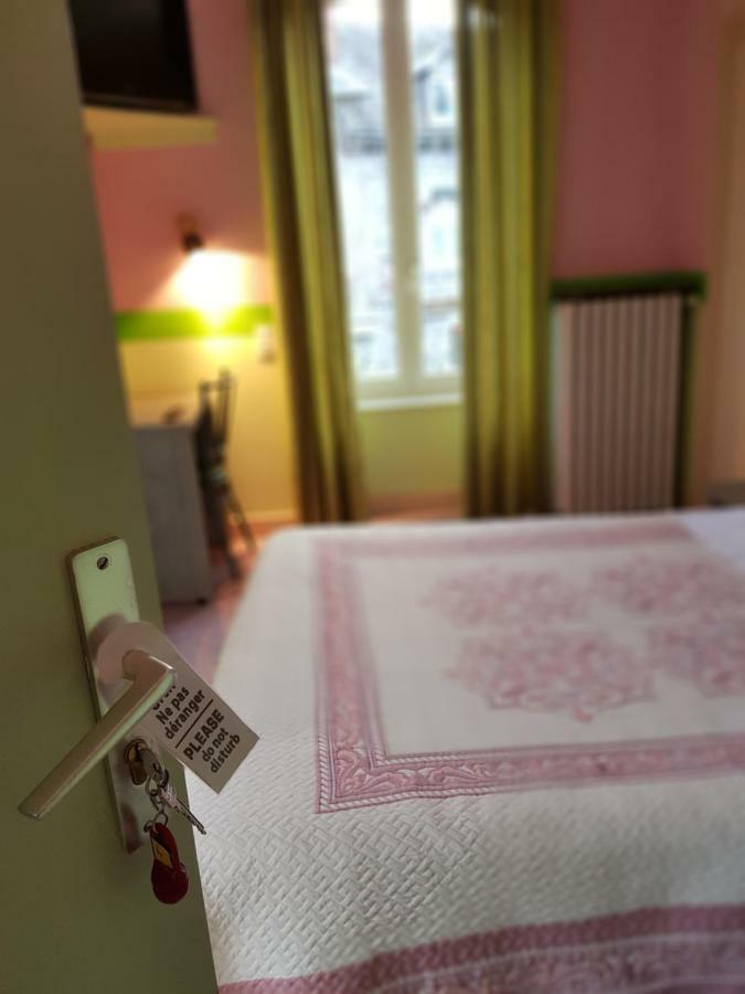 Hotel des voyageurs Chez Betty Neussargues en Pinatelle Zimmer foto